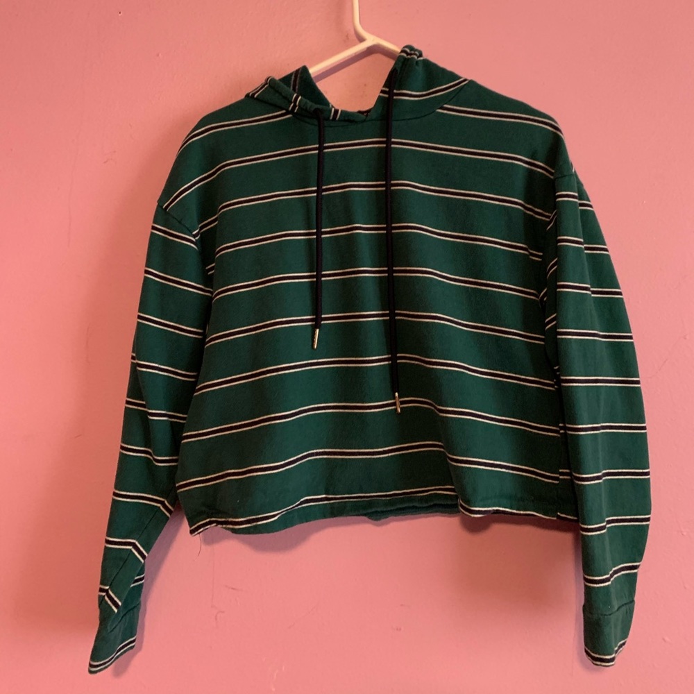 Cropped sweater